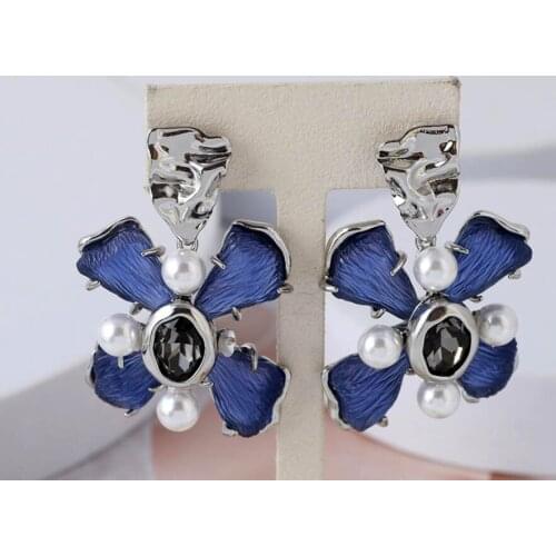 CSxjd New personality resin flower shape inlaid pearl ear clip fashion jewelry