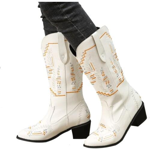Genuine Leather Cowgirl Boots Chunky Botas Mujer Brand Designer Cowboy Boots Embroider Casual Shoes Cossack Retro Botas Mujer