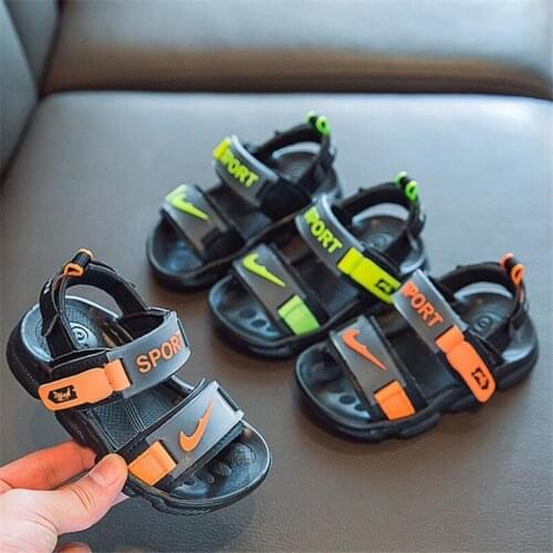 Disney Baotou children sandals, 2021 children in fashionable antiskid soft bottom boy baby girls sandals beach shoes