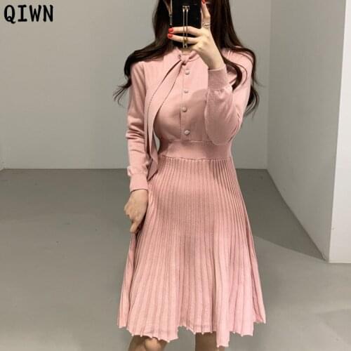 One-Piece Korean Chic Dress 2020 New Winter Bow Pearl Button Slim Christmas Pleated Slim Knitted Sweater Dress Autumn Midi Dress
