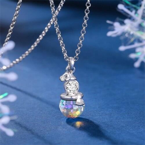 COCOM New Fashion Cute Snowman Womens Pendant Necklace with Austrian Crystal Luxury Christmas Jewelry Gift for Girlfriend
