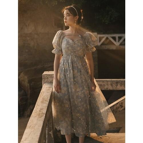 2021 Summer New Womens French Retro Girl Young Style Net Yarn Fairy Mid-Length Dress Puff Sleeve Folds Slim Travel Dress