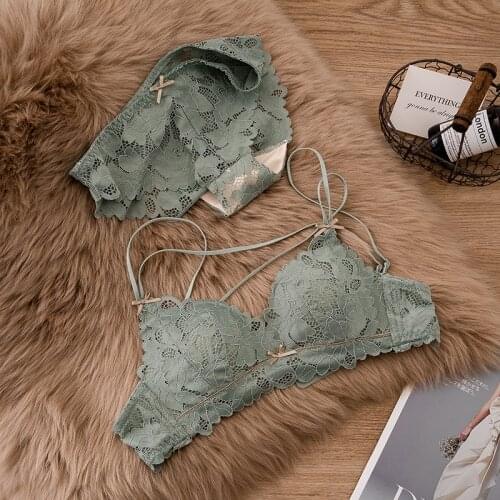 Sexy lace cross-beautiful back underwear sweet hollowed-out breast top support lingerie sets gathered no steel ring bra set