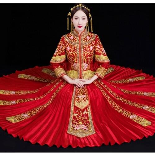 China Style wedding dress Bridal Gown Embroidery cheongsam Elegant toast suits Overseas Traditional bride Qipao Dresses womens