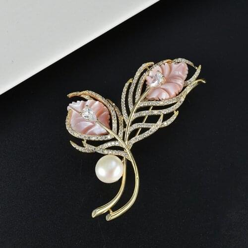 European and American Fashion Athens Ladies Brooch Womens Uniform Flower Brooch Light Luxury Romantic Wedding Jewelry Gifts