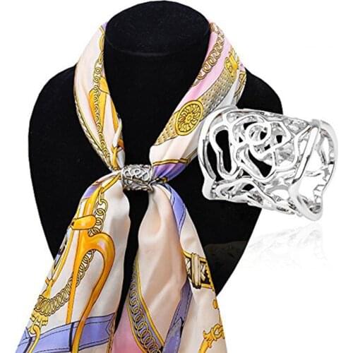 Women Scarf Shawl Buckle Ring Clip Holder Jewelry Unisex Rose Flower Hollow Alloy Scarf Buckle Clasp Hook Gift Party Accessory