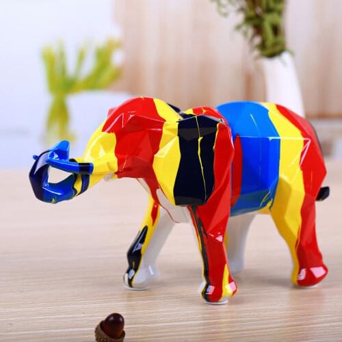 Living Room Decorations Elephant Statue Madehand Painted Horse Resin Elephant Sculpture Tabletop Animal Miniature Model 05578