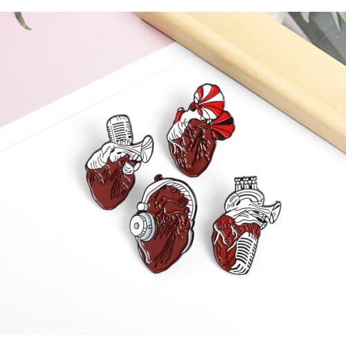 Music Heart Organ Enamel Pins microphone Speaker Clothes Cool Brooches Lapel Badges Jewelry Wholesale Bag Pins Gifts for Friends