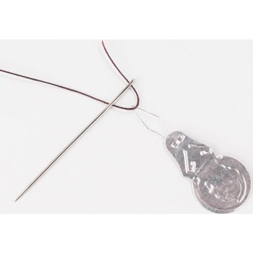 Silver Bow Wire Needle Threader Stitch Insertion Hand Machine Sewing Tool DIY TS2