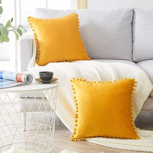 2021 Top Sale Decorative Throw Pillow Covers With Pom-poms Soft Particles Velvet Solid Cushion Covers For Couch Bedroom Car