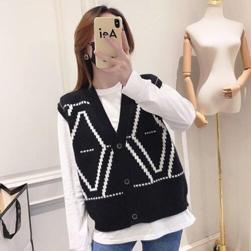 Women Knitted Tank Top 2021 Korean Style Vintage Geometric Argyle Single Breasted V Neck Sleeveless Cardigan Sweater Vest T587
