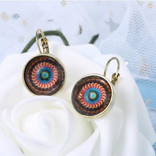 1 Pair Crystal Vintage Round Flower Ear Stud Pierced Earrings For Women Fashion Flower Jewelry Gift Crystal Vintage Earring