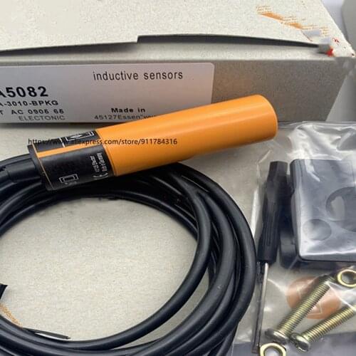 2pcs high quality Proximity Switch IA0004 IA0032 IA5062 IA5082 IA5046 IA5083