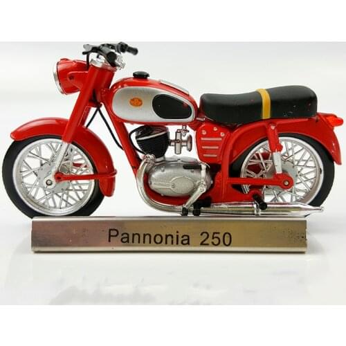 Diecast Model Car 1/24 Atlas Hungary Pannonia 250 Motorcycle Alloy Model Static Display Classic Collection Gift Toys for Boys