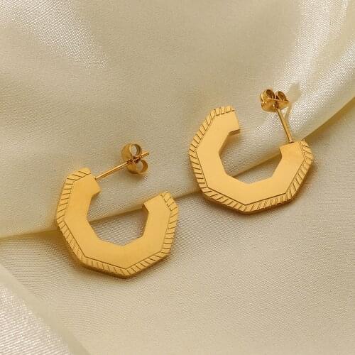 French Style Geometric Pentagonal Edge CC Shape Hoop Earrings For Women 18K Gold Plated Stainless Steel Earrings Jewelry