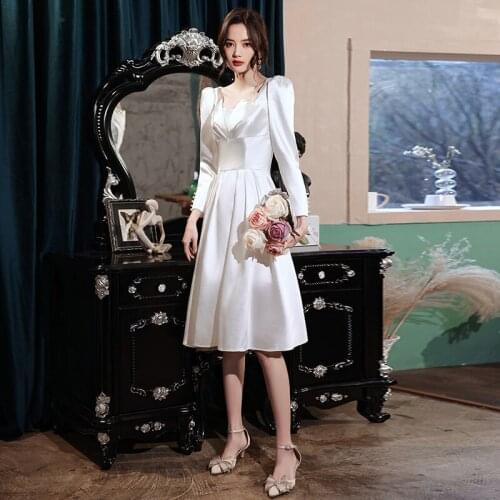 Bridesmaids Dresses Vintage Full V-Neck Jersey Pleat Pearls Luxury White A-Line Knee-Length Elegant Lady Wedding Party Gown E685