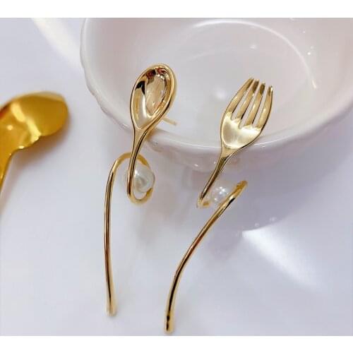 Copper Gold Metal Asymmetric Spork Freshwater Pearl Earrings European And American Style Hip-hop Punk Geometry Stud Earrings