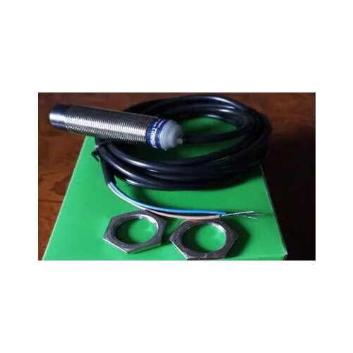 Free Shipping 2pcs/LOT New Switch XS618B4PAL2 three line PNP often Kaifei buried induction distance sensor 8mm