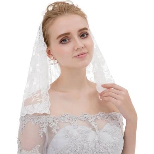 Single Layer Muslim Bridal Short Wedding Veil Crochet Sheer Floral Lace Shawl Style Women Bridal Hair Accessories Party Costume