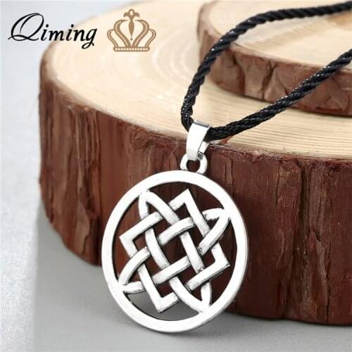 QIMING Kolovrat Handmade Pendant Necklace Slavic Amulet Pagan Solar Symbol Slavic Wheel Nordic Amulet Viking Men