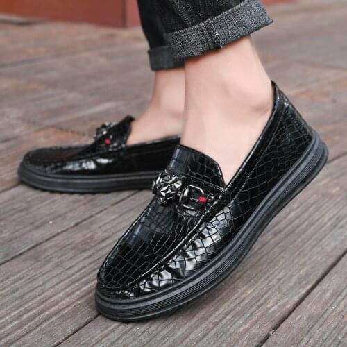 Casual Shoes Walking Shoes Outdoor 2021 new man fashion leather shoes