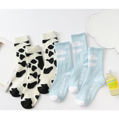 Cute blue sky and white clouds womens stockings milk Harajuku street skateboard casual trendy crew socks warm cotton socks