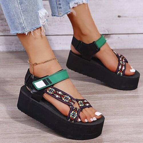 2021 Summer New Thick-soled Sponge Cake with Color Matching Velcro Female Sandals Beach Shoes Large Size Sandals