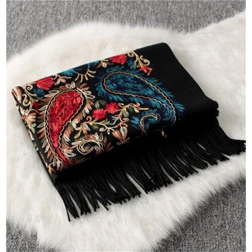 Women scarf high quality Luxury brand New Embroider Flower winter cashmere scarves lady shawls wraps female pashmina echarpe