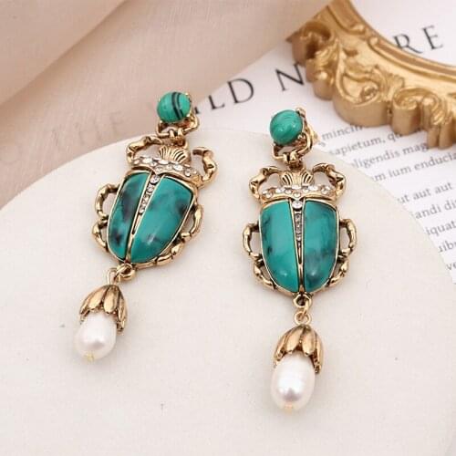 European and American retro insects alloy gold-plated freshwater pearl earrings womens jewelry