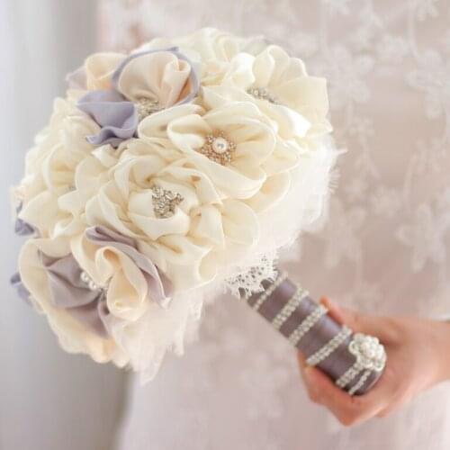 Bride holding flowers, New arrival Romantic Wedding Silk fabrics Bride 's Bouquet,Ivory light gray cloth bridal brooch bouquets