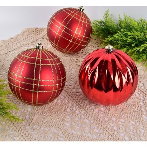Festive decorations 15CM red gold pattern painted plastic ball Christmas tree scene layout hanging ball pendant