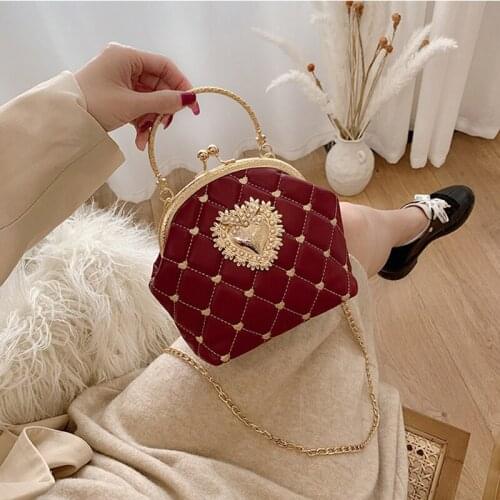 Fashion Ladies Embroidered Leather Heart-shaped Portable Messenger Bag Dinner Party Wedding Bridal Clutch Shoulder Bag Wallet