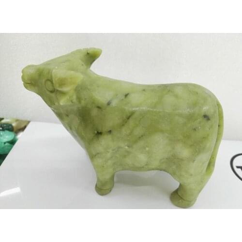 Handmade natural jade bull ornaments