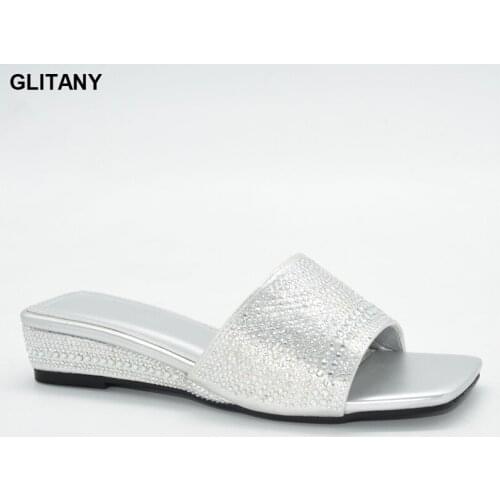 2021 Design Shoes for Women Ladies Dress Shoes Decorated with Rhinestone Ladies Shoes and Sandals Italian Elegant Women Pumps