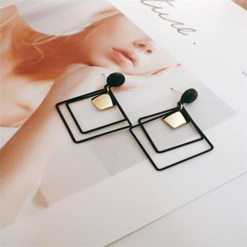 2021 Fashion Jewelry New Statement Wedding Earrings for Women Black Cute Acrylic Geometric Dangle Drop Gold Earings