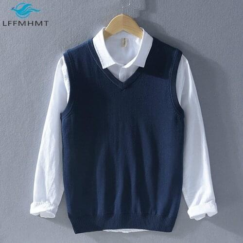 Men Winter Autumn Fashion Solid Color Korean Style V-Neck Sleeveless Vest Male High Quality Simple Casual Knitting Basic Sweater