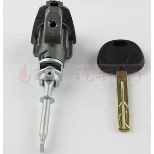 KIA SPORTAGE R left front door Lock Auto Car Practice Lock Cylinder With Black Car Key Locksmith Tools Training Car Lock