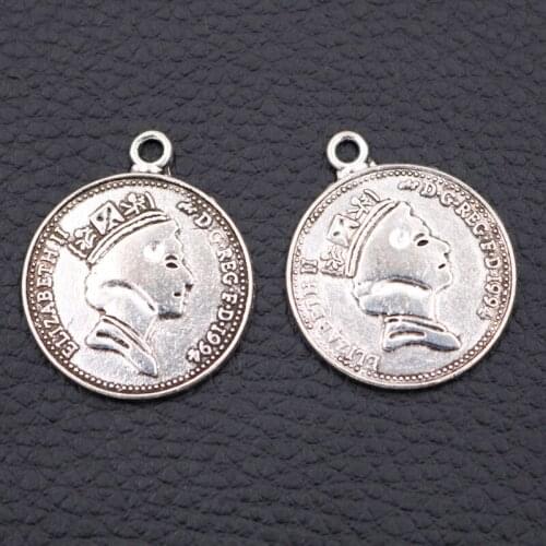 10pcs Silver Plated Queens Tag Charms Lucky Charms Necklace Bracelet DIY Metal Jewelry Pendant For Popular Gifts Making