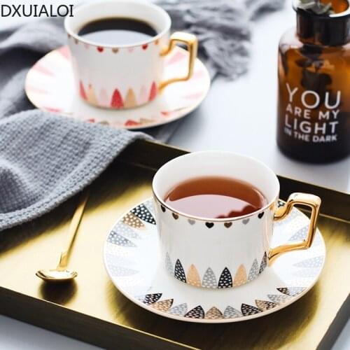 Simple couple coffee cup and saucer set creative flower tea cup Phnom Penh ceramic tea cup home afternoon tea with spoon 200ML