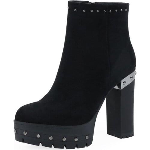 2019 New Style Black Thick Bottom Chelsea Boots Woman Round Toe Slip On Ankle Boots For Woman Runway Knight Boots Woman Plus 41