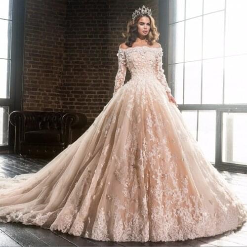 Luxury Champagne Lace Wedding Gowns Long Sleeve Vestidos de noiva Boat Neck Princess Bridal Gowns Victorian Gothic Wedding Gown