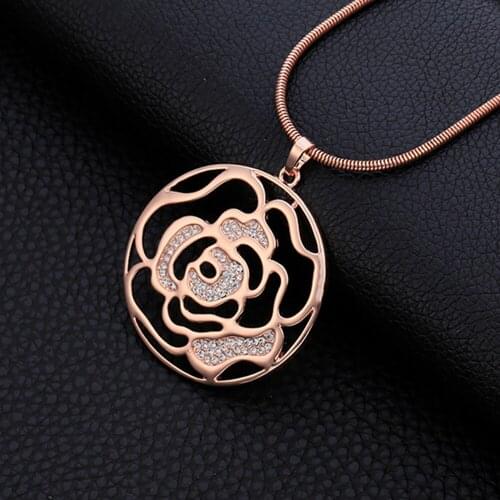 Gold Round Flower Long Necklaces for Women Snake Sweater Chain Luxury Statement Crystal Pendant Necklace Fashion Jewellery Gifts