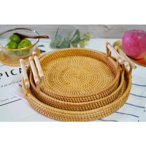 Hand Woven Retro Environmentally Friendly Durable Round Rattan Bread Cake Snacks Tray Set With Wooden Handles