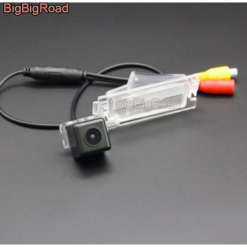 BigBigRoad Wireless Rear View Camera HD Color Image For Dodge Grand Caravan 2008-2018 Mk5 Journey JC / JCUV Caliber 2007-2015