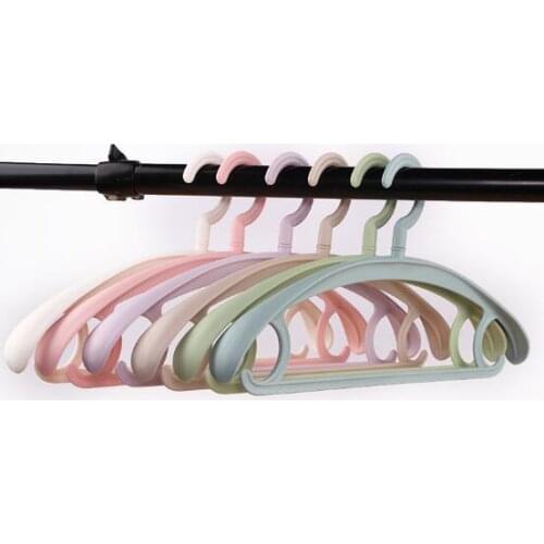 Non-slip plastic clothesline clothing store semicircle suit trackless clothes hanging