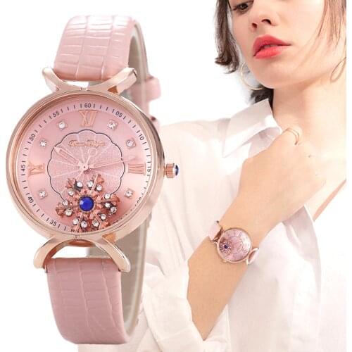 Tonneau Luxury Fashion Women Watches Qualities Diamond Ladies Quartz Leather Wristwatches With Rome Creativity Dial Woman Clock