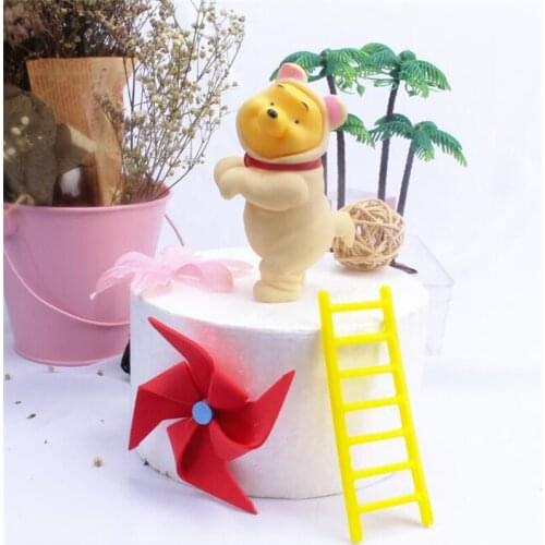 Disney Vinyl Winnie the Pooh Cake Decoration Cute Pooh Bear Cartoon Action Figures Toys Decor Birthday Party Decoration Supplies