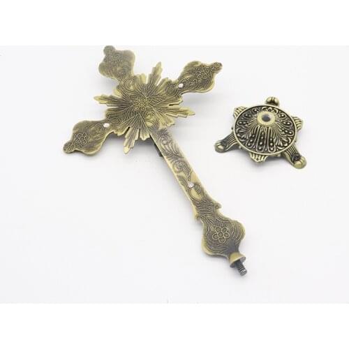 HeyMamba Church Relics Figurines Crucifix Jesus Christ On The Stand Cross Wall Crucifix Antique Home Chapel Decoration Wall