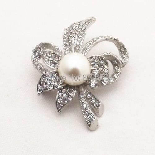Vintage Silver Plated Austria Crystal Flower Brooch With Ivory Pearl Elegant Jewelry Corsage