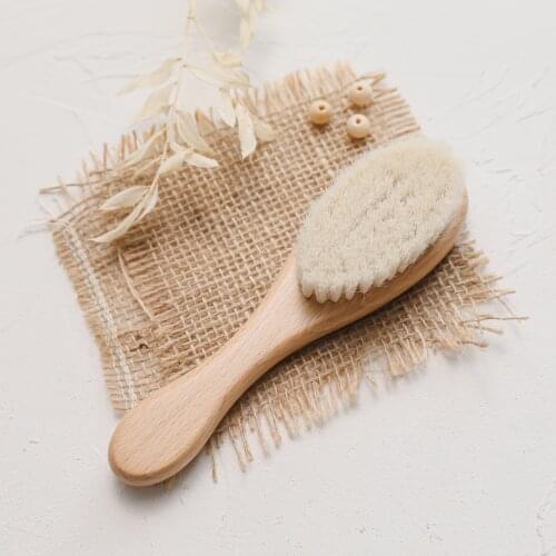 2021 New Baby Wooden Brush Natural Wool Baby Wooden Brush Infant Portable Bath Brush Comb Head Massager for Kids